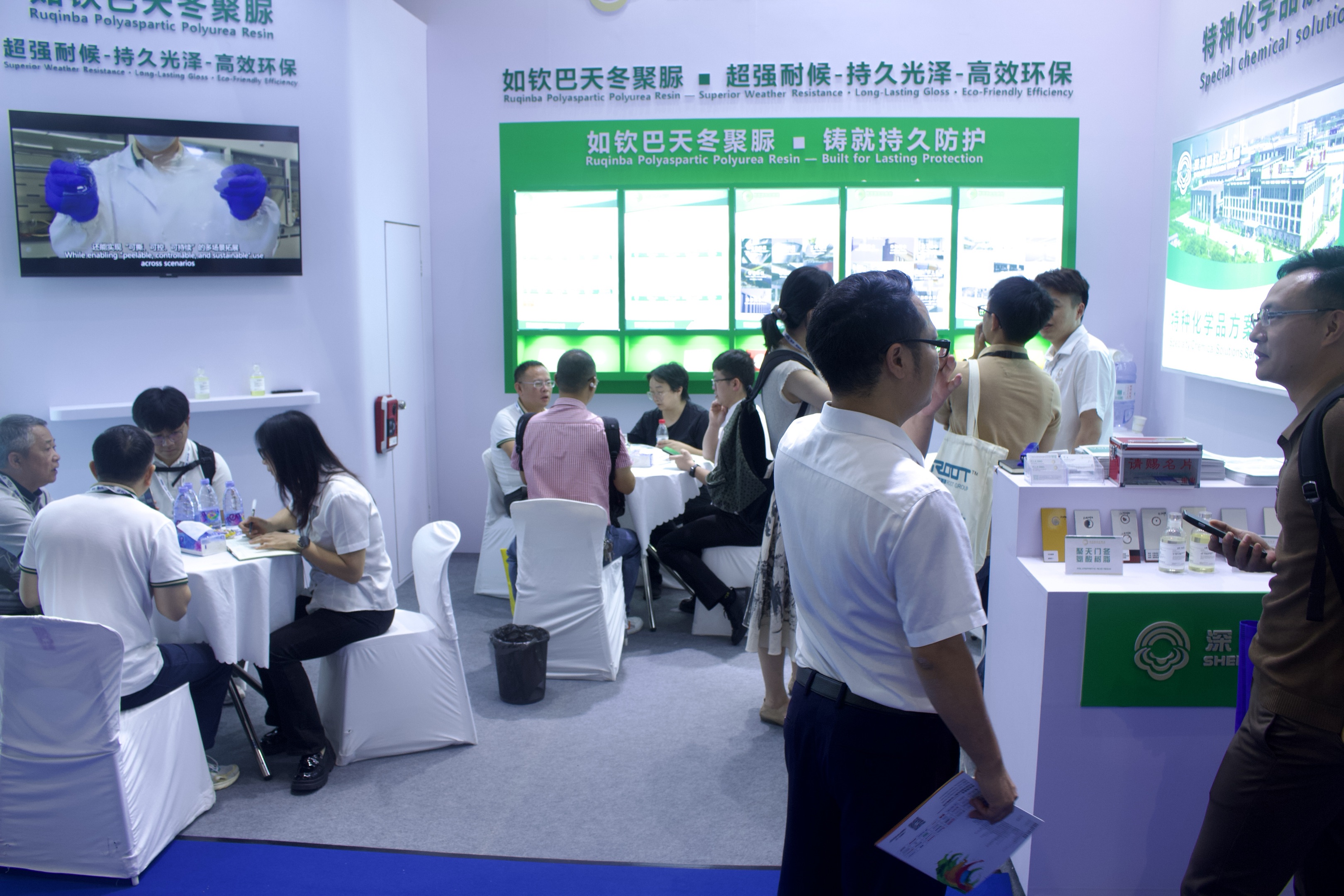 polyaspartic resin exbition